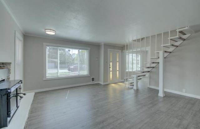 1600 North 90th Street Gallery 3