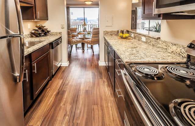 One Lytle Place Apartments Gallery 3