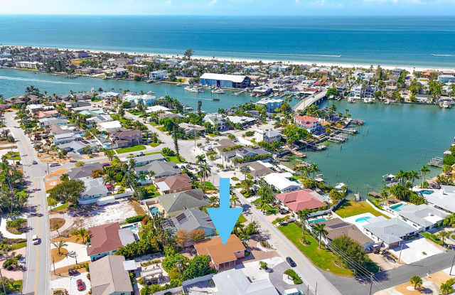 2173 W Vina Del Mar Blvd photos photos