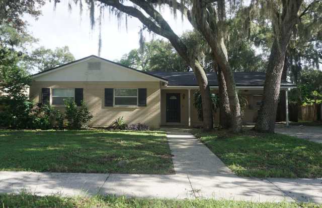 Four Bed - Three Bath - Large Storage Area - No HOA photos photos