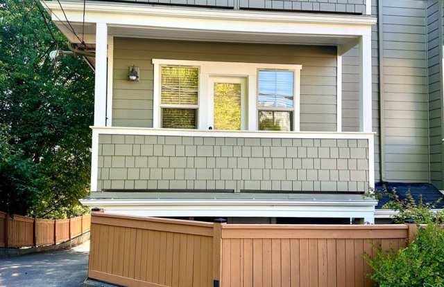 West Seattle Townhouse, Location Location Location! photos photos