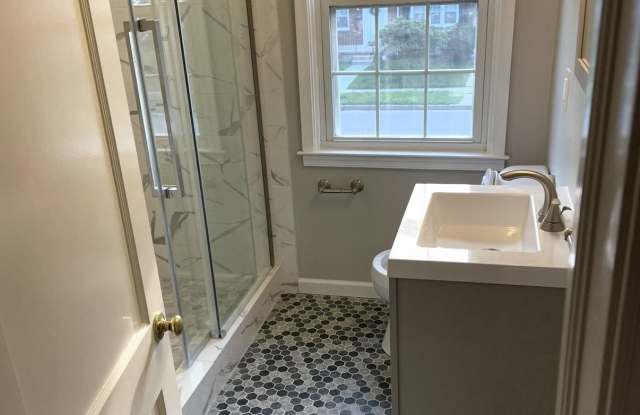 8521 DRUMWOOD Gallery 4