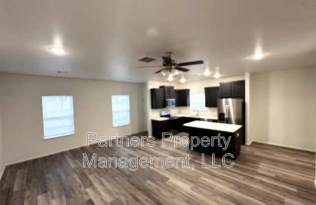 4257 West Santa Fe Street- 1 Gallery 4