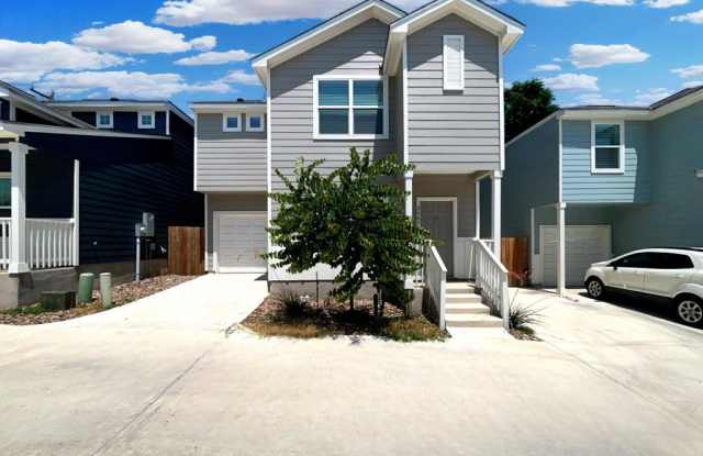 2085 Silver Oaks Dr photos photos