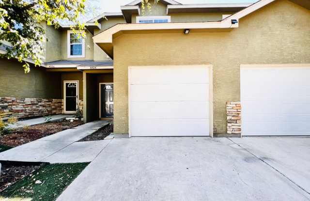 Cozy 3BR/2.5BA Townhome Near Medical Center, USAA & I-10 photos photos
