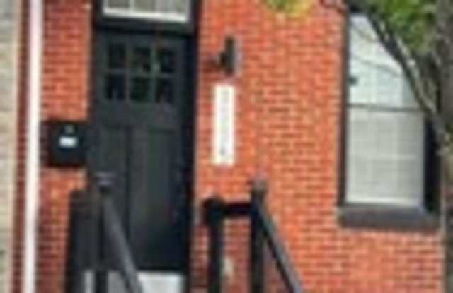 1115 W Lombard St Gallery 3