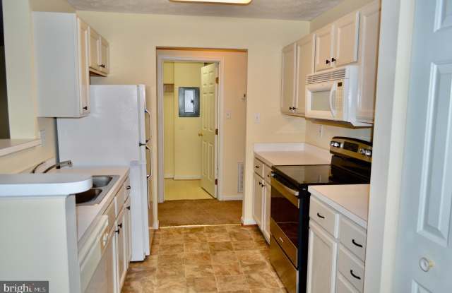 6409 WEATHERBY Court unit: F photos photos