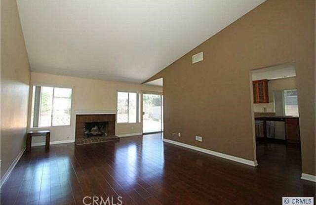 3002 N Cottonwood Street Gallery 4
