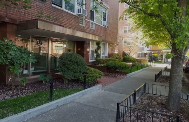 7140 112st - 7140 112th St, Queens, NY 11375
