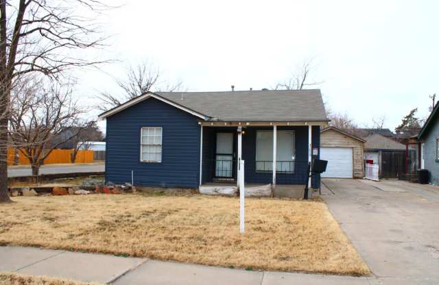 Oliver -Eakle Dollhouse 2/1/1 Located by the Amarillo College photos photos