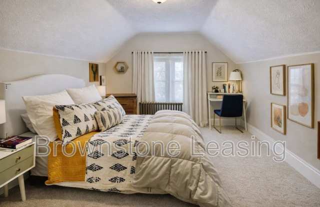 1122 N Emerson St photos photos