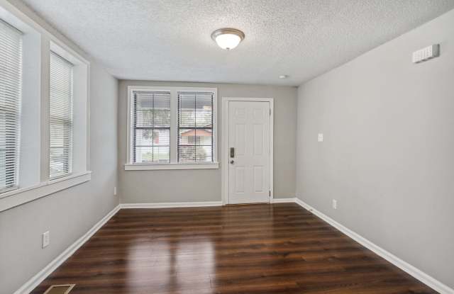 Large Near Downtown 3BR/1BA House For Rent photos photos