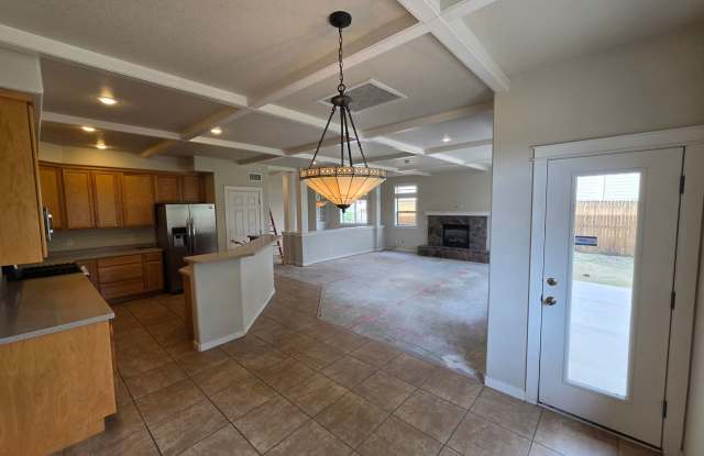 Coming Mid-October | 4-Bedroom Home in the Mount Elden Foothills | 3-Car Garage Gallery 1