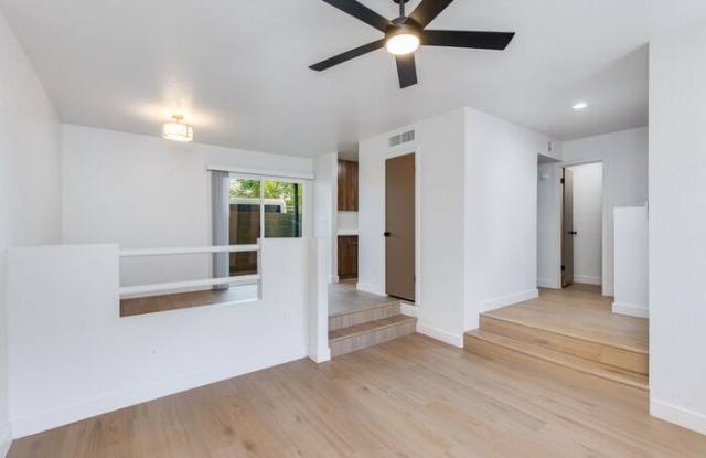 4324 North 13th Place Gallery 4