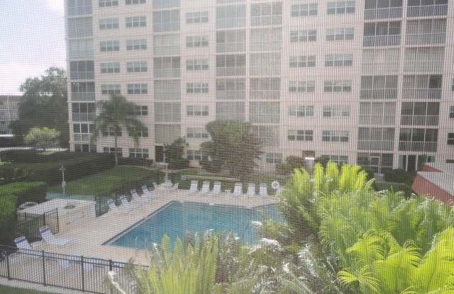 Annual 2BR/2BA Condo in Costa Brava on Venice Island photos photos