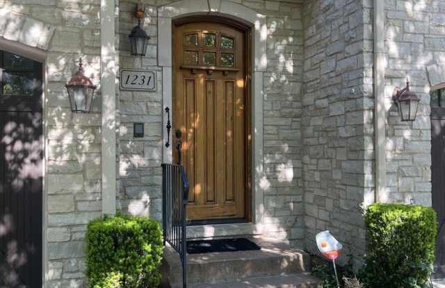 1231 Caroline Court photos photos