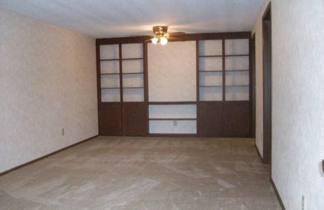 3 Cardinal Ln - Unit 3G - 3 Cardinal Lane, Athens, OH 45701