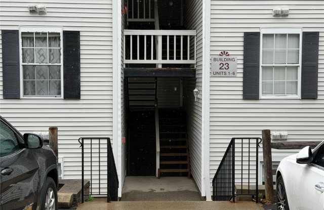 23 Lexington Hill Gallery 1