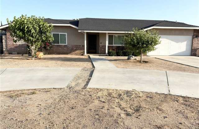 14529 La Habra - 14529 La Habra Road, Mountain View Acres, CA 92392