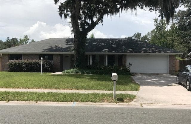 2379 MOODY AVE - 2379 Moody Avenue, Orange Park, FL 32073
