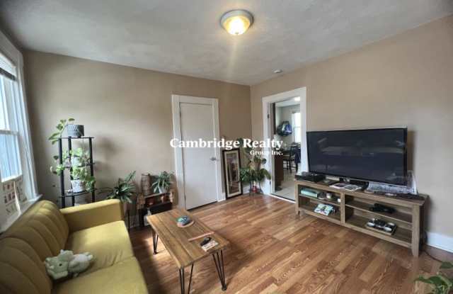 273 Cardinal Medeiros Ave. photos photos