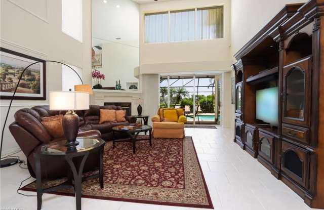 5901 Ashford Ln Gallery 2