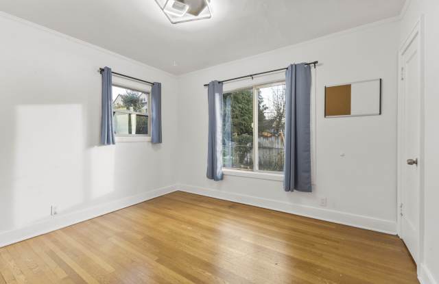 710 Prospect Avenue North photos photos