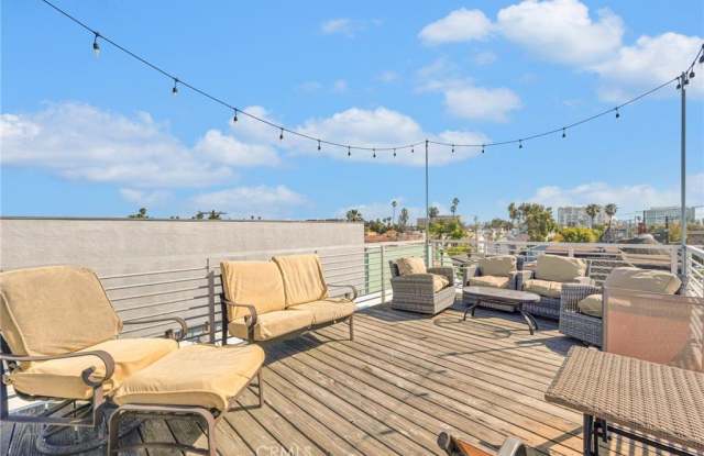 2208 Dell Avenue photos photos