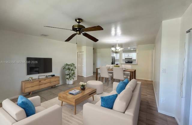 3673 NW 94th Ave photos photos