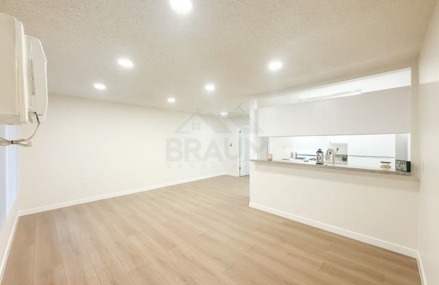 5461 KESTER AVE Gallery 1