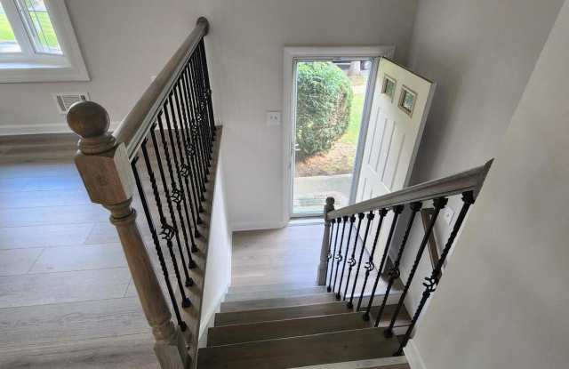 2703 BEY Court Gallery 3