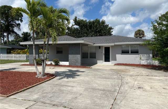 4562 Tennyson Drive Gallery 1