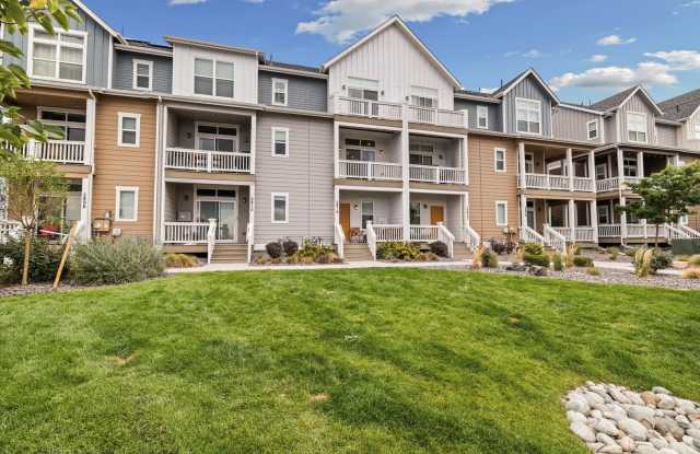 Beautiful, updated 3 bedroom townhome! photos photos