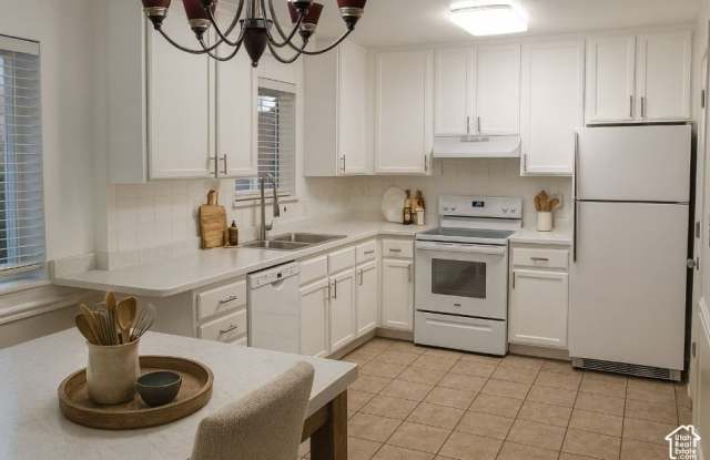 125 W 870 N Gallery 1