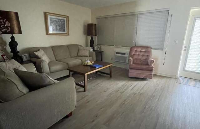 147 MARKHAM G Gallery 3