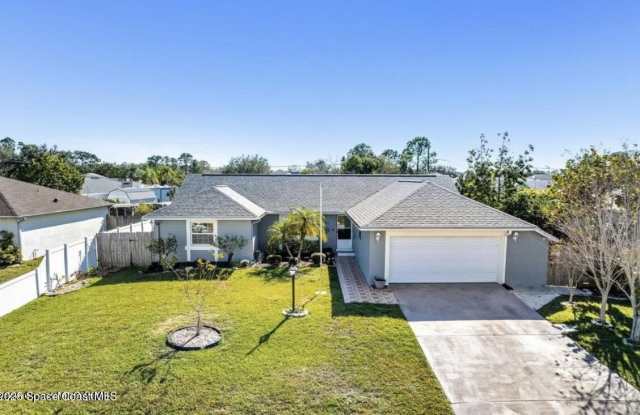 1060 Hosbine Street SE photos photos