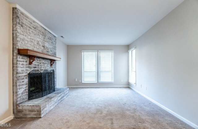 121 Arbuckle Lane Gallery 3