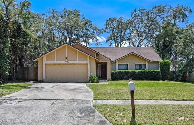 7930 SWEETGUM LOOP photos photos