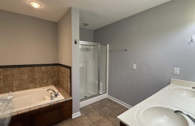 354 White Dogwood Drive Gallery 4