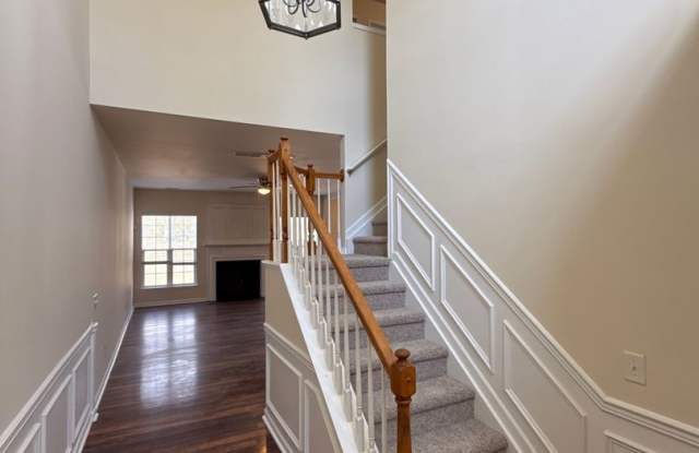 Move in ready end unit townhouse in the Blakeney Preserve Community Gallery 3