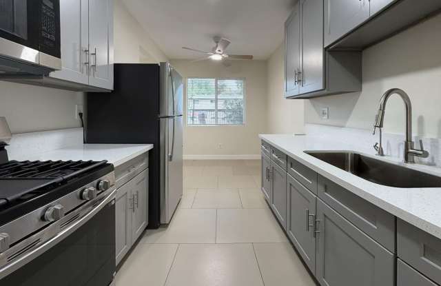 3980 Cedar St. Riverside - 2 Bed 1 Bath Ground Floor Unit! photos photos 3980 Cedar St. Riverside - 2 Bed 1 Bath Ground Floor Unit! photos photos