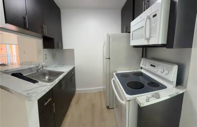 7155 Miami Lakes Dr photos photos