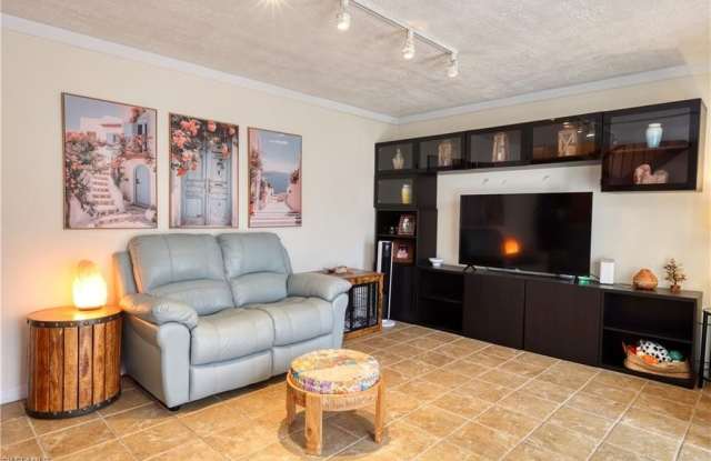 1724 Park Meadows Dr Gallery 3