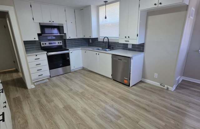 Charming Updated 3-Bedroom, 2-Bathroom Home with Detached 2-Car Garage Gallery 3