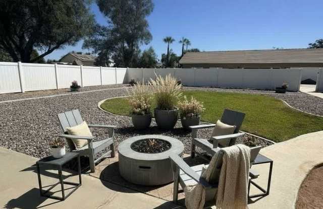 16260 Vaquero Court Gallery 1