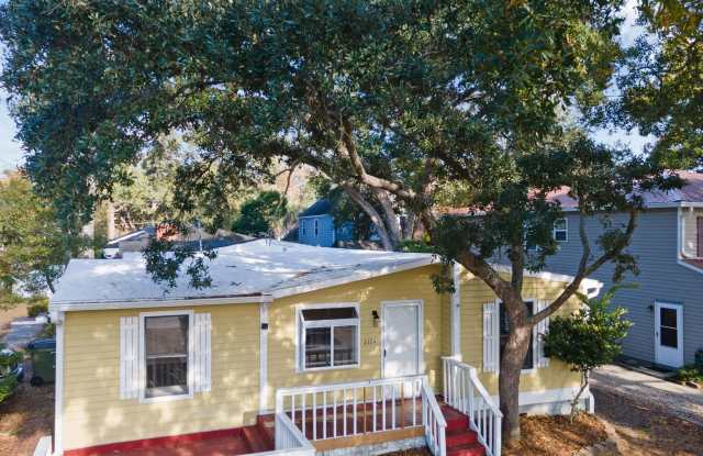 111 N Hollywood Dr. Gallery 2