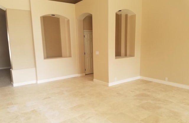 6834 E Gelding Drive Gallery 4