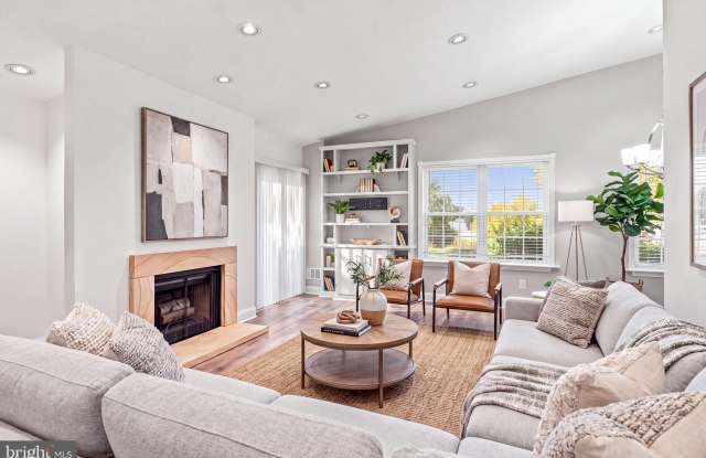 51 MEADOW Lane photos photos
