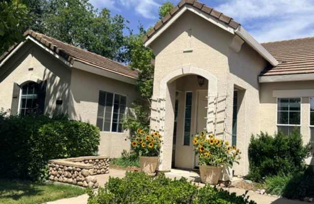 Spacious 5bd/3ba Rocklin Home photos photos