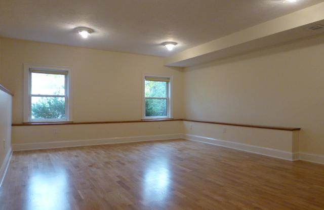 27 Winthrop Rd. Gallery 4